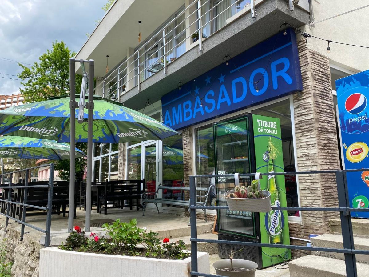 Pensiunea Ambasador Băile Herculane Exteriör bild